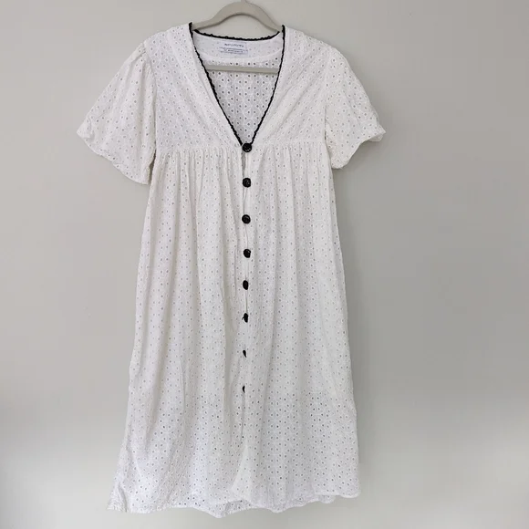 Eyelet midi dress - Picture 1 of 5